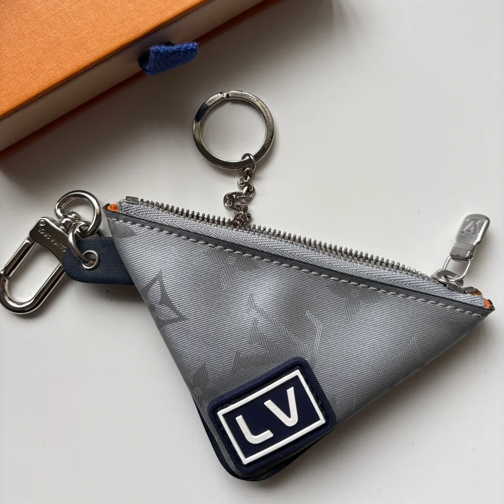 Louis Vuitton authentic louis